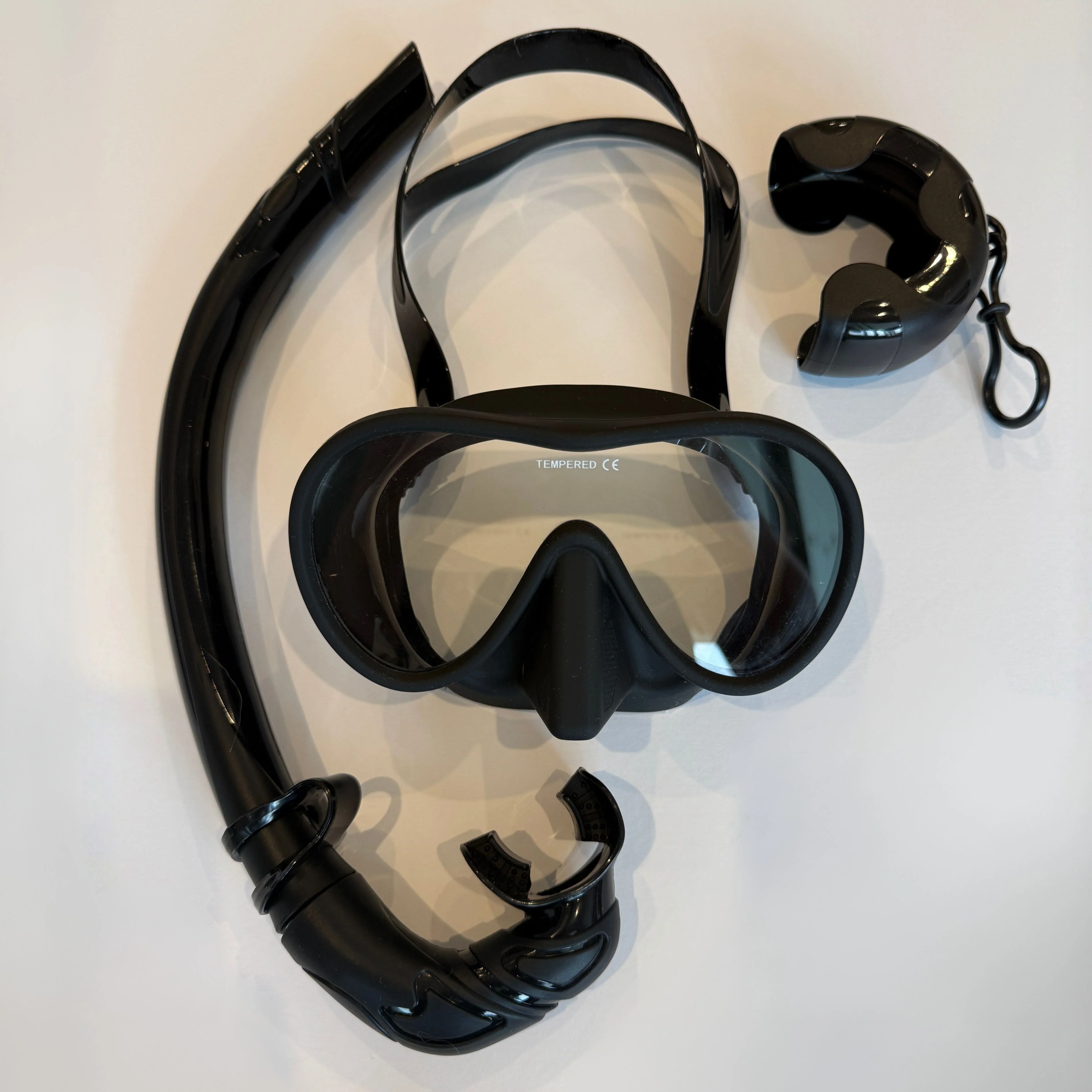 Soft Silicone Mask & Compact Snorkel Set - Image 9
